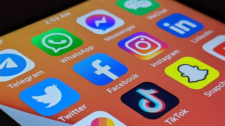 Leaders ask police to restrict social media usage among officers