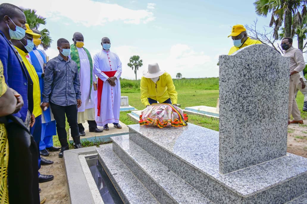 President Museveni pays tribute to late Charles Engola