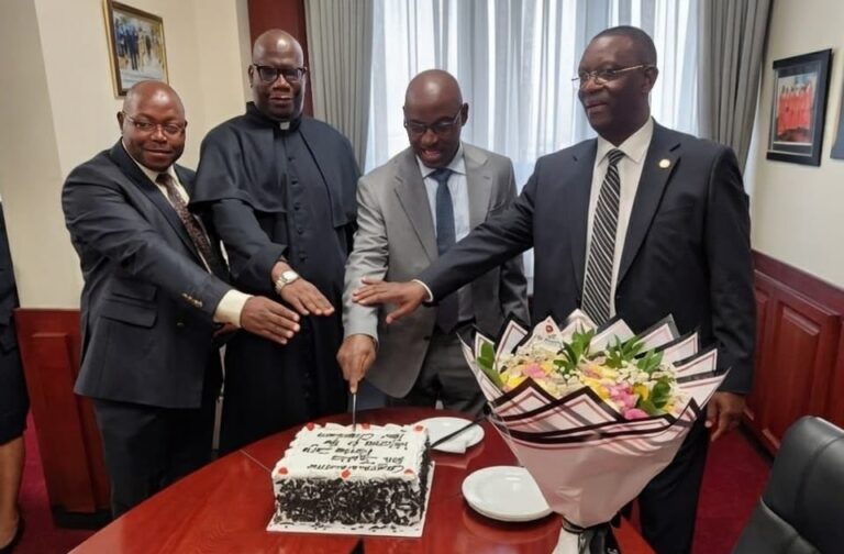Chief Justice Zeija Ushered into his chambers at the Supreme Court in Ceremonial Sendoff.